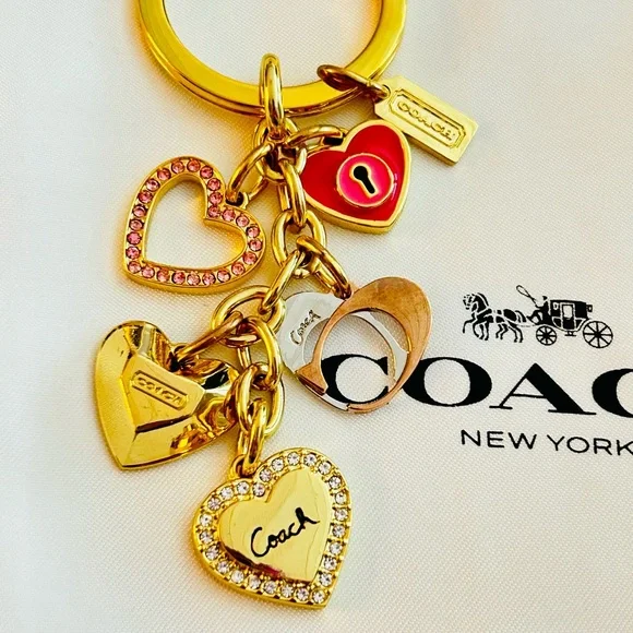 💰SOLD💰RARE Coach Heart Charm Keychain/ Bag Charm - Picture 3 of 7